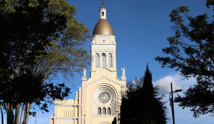 iglesia parque principal